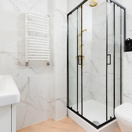 Praga Center By Renters * Varsovie